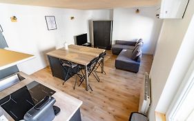 Magnifique Appartement Duplex Climatise De 40M²